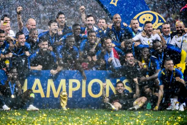 内崛起为德 内崛起为德